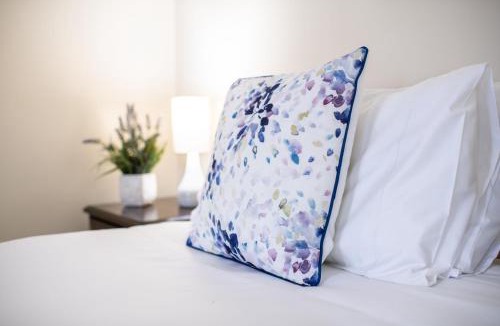 Leyburn House | Corner Cottage