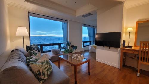 West District Apartment | Corner Inn