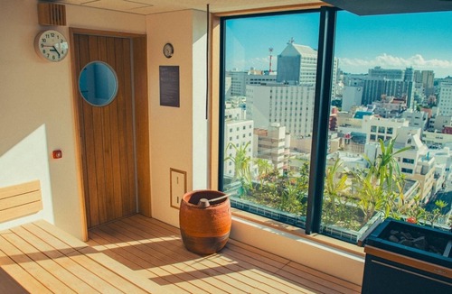 Kumoji Hotel | Corner King vs | Buffet breakfast included Pre/Naha Okinawa