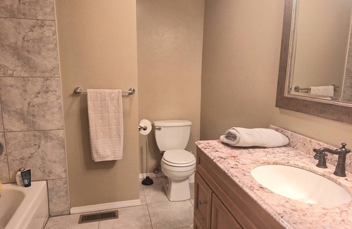 North Creek House | Corner room in a quiet house and safe neighborhood.