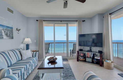 Panama City Beach Condo | CORNER UNIT WITH AMAZING VIEWS AND FREE BEACH SERVICE!