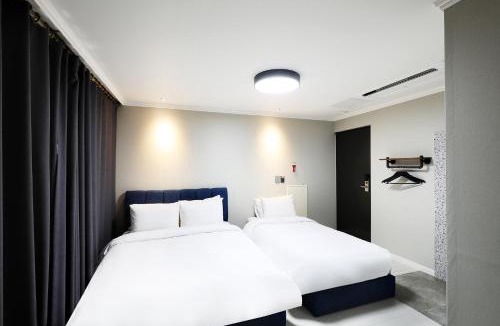 Seogwipo City Hotel | Cornerstone Hotel