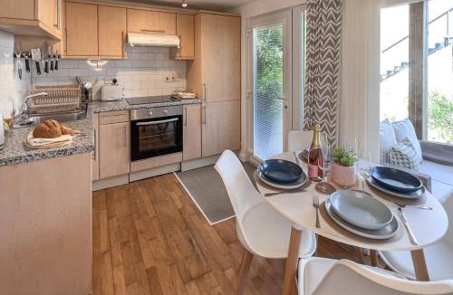 Downderry Apartment | Cornish Beach Retreat - 10 Min Walk to Beach!