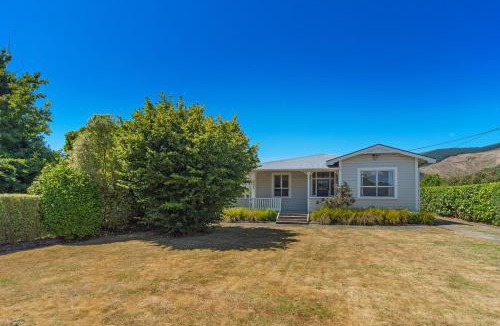 Richmond Villa | Corokia Villa - Peaceful, Modern Villa in Richmond