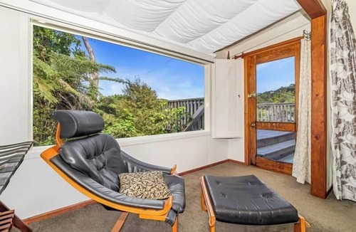 Coromandel Cottage | Coromandel Cottage - Romantic Rustic - Sea views