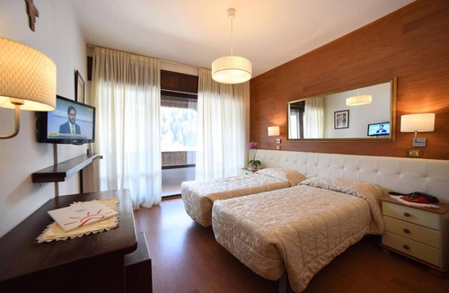 Mareson Hotel | Corona