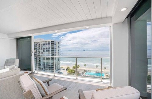 Coronado Condo | Coronado Dream Luxury Oceanfront Condo! Location, Location, Location!