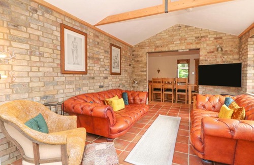 Wisbech House | Coronation Cottage