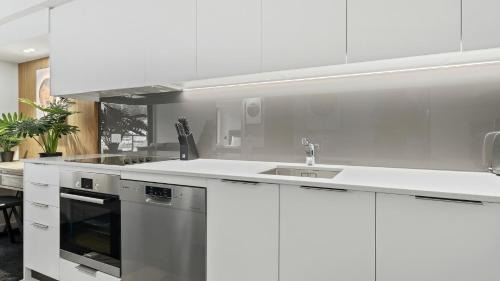Arthur's Point Apartment | Coronet Quarters