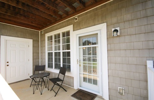 Cornelius Condo | Corporate and Shorter Term Rental Cornelius NC