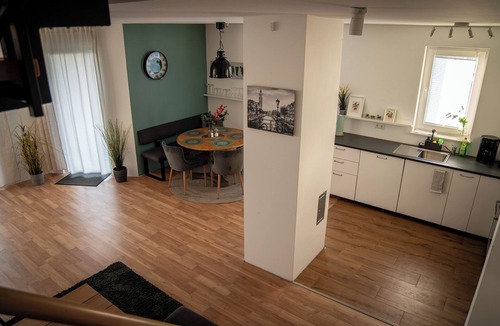 Calberlah House | Corporate Housing, complete house, 145 m2, 6 Persons, parking, 10 min VW