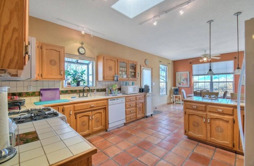 Corrales House | Corrales 2 bd/2b adobe house on a quiet, private road w/stunning mountain views