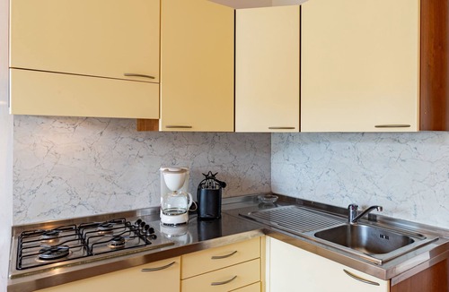 Garda Apartment | Corte delle Rose by Interhome