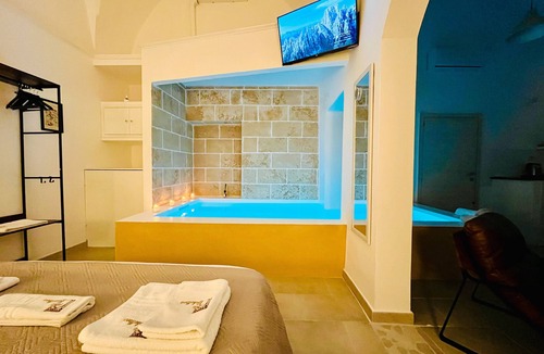 Nardo House | Corte Gabellone Suite with Pool, Wi-Fi & Air Conditioning