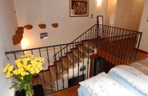 Romano d'Ezzelino House | Corte Santa Felicita Guest House