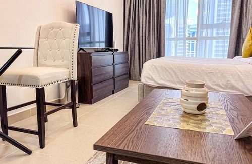 Jumeirah Lake Towers Apartment | Cosmos Living Modern Studio Near Metro