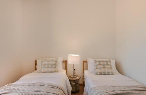 Svoronata Hotel | Costa Avithos