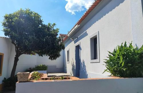 Sardoal House | Costas Guests