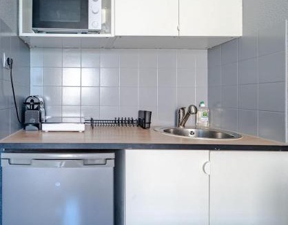 Vernier Apartment | Cosy 2-Room Flat - Nice Train Station - City Center