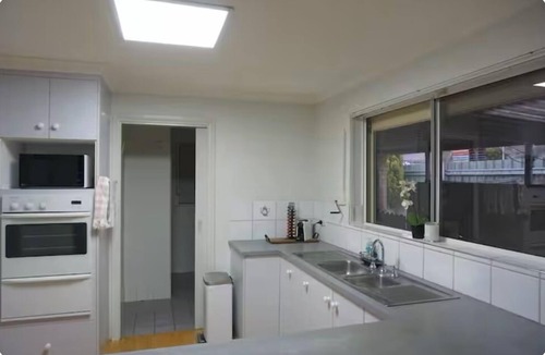 West Beach House | Cosy 3 x2 abode in peaceful West Beach, Esperance.