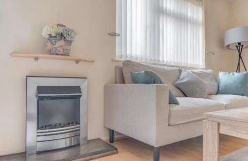 Mappleborough Green House | Cosy 3BR Home in Redditch - Sleeps 6