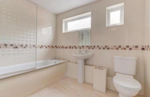 Mappleborough Green House | Cosy 3BR Home in Redditch - Sleeps 6