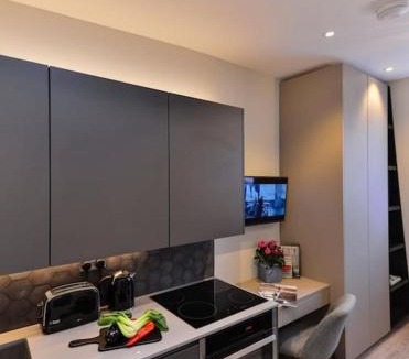 Pembridge House | Cosy and lovely micro studio at 4th floor