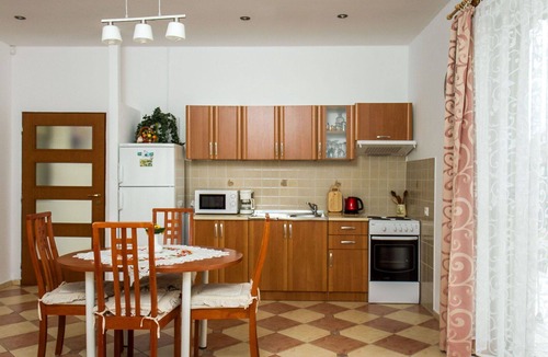 Balatonboglar Apartment | Cosy apartment for 4 people with A/C, WIFI, TV and patio