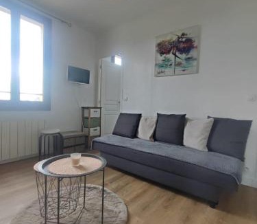 Romainville Apartment | Cosy Apartment near Paris Metro Line 11