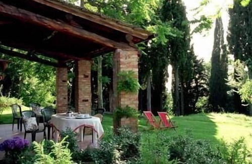 Barberino Tavarnelle Apartment | Cosy Blue flat with garden