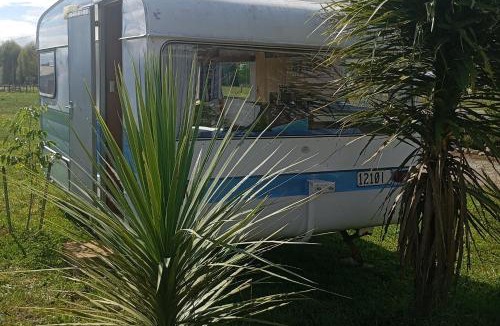 Takaka Other | Cosy Caravan
