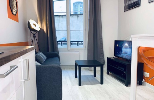 Avignon City Centre Apartment | ⭐COSY CARNOT⭐HYPER-CENTRE⭐PARKING⭐ AVIGNONSMILE⭐