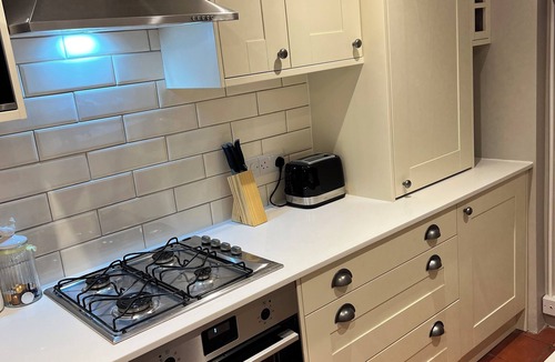 Chichester Cottage | Cosy character cottage near city and coast