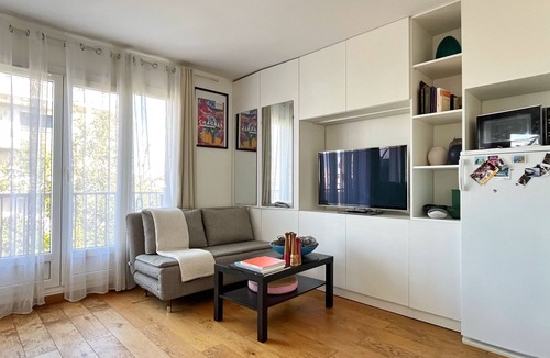Suresnes Apartment | Cosy & Charming studio in Suresnes