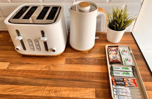 Giltbrook Apartment | Cosy & Convenient space near M1, EM Airport & City