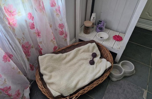 Fontaine-l'Etalon House | Cosy cottage at rustic escapes