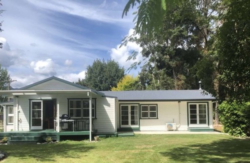 Murchison Cottage | Cosy Cottage