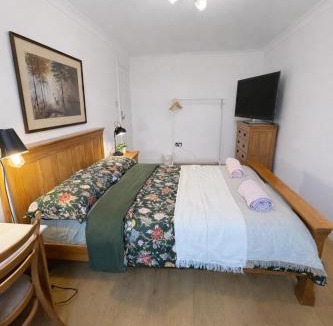 Sutton Central House | Cosy Double Room in Shared Flat