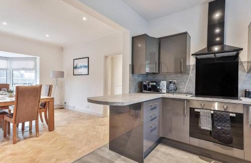 Sheffield House | Cosy, Exclusive Sheffield House near Peak district