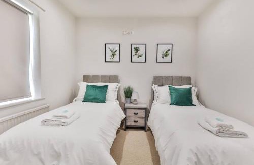 Sheffield House | Cosy, Exclusive Sheffield House near Peak district