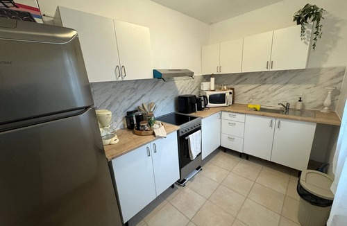 Morangis House | Cosy, fully-equipped home15 minutes from Orly airport and Paris