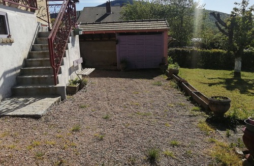 Broye House | Cosy, fully-equipped house for a small family of 4.