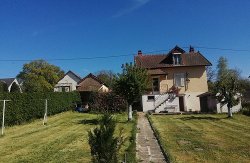 Broye House | Cosy, fully-equipped house for a small family of 4.