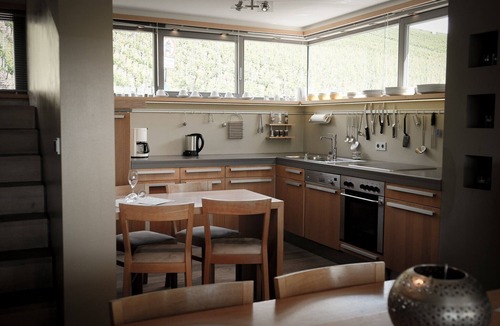 Grombuhl House | Cosy Guest House in the "Weingut am Stein" with Terrace and View of the Vineyards