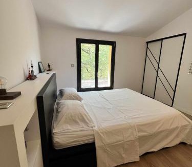 Mimet House | Cosy Home Stay