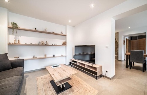 Sillingy Apartment | Cosy House