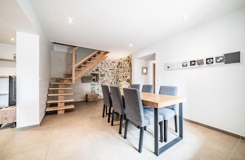 Sillingy Apartment | Cosy House