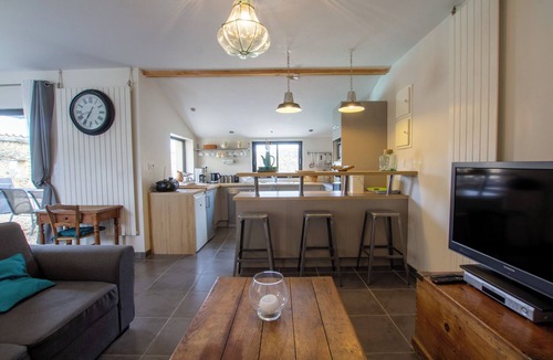Bourrou House | Cosy house with direct access to the pool. Pets welcome!