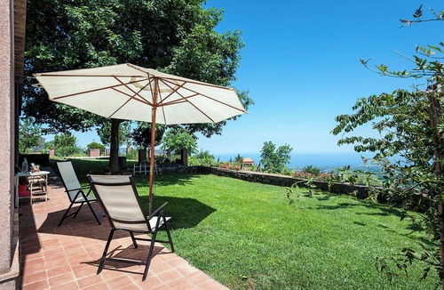 Giarre Cottage | Cosy house with rustic charm, big garden and sublime view on the Etna and sea