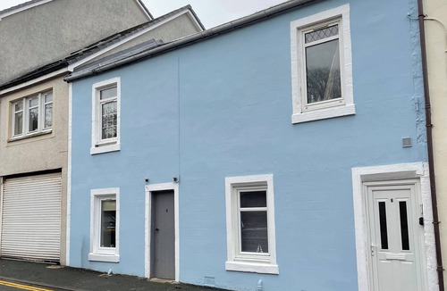 Millport Cottage | COSY IN, pet friendly, character holiday cottage in Millport